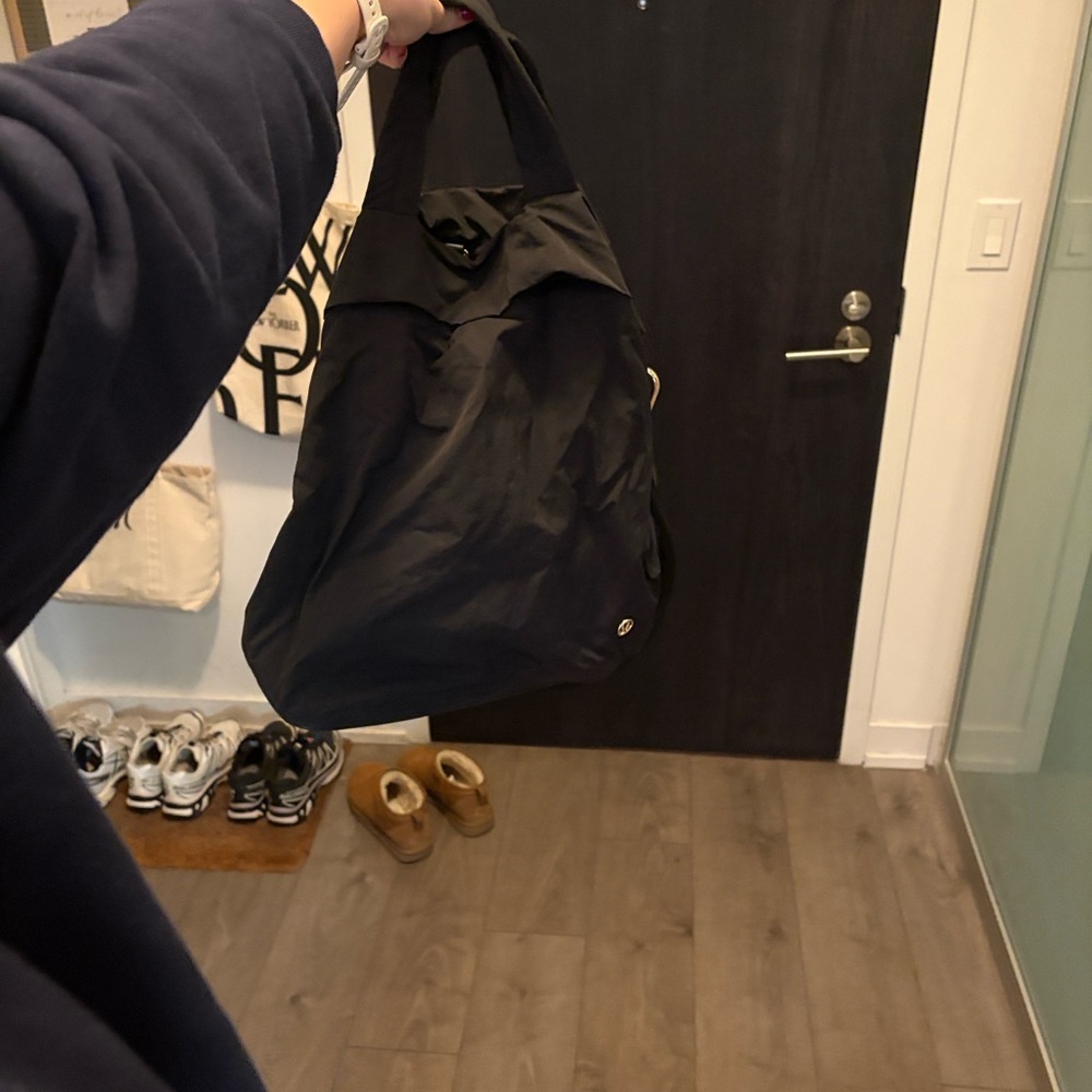 Lululemon on my level 19L Bag